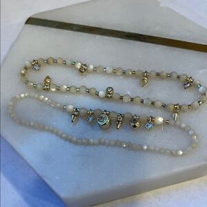 Kendra Scott Gold and Cream Beaded Bracelet Set